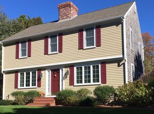 32 Knole Ln, Dennis, MA 02638