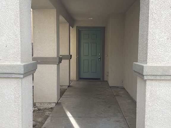 3rd image of 4345 Briggs Ln