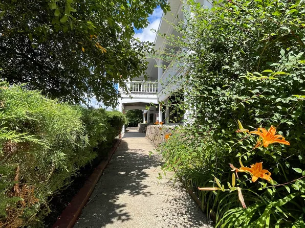 135 Main Street, 135 Main St #6, Upton, MA 01568