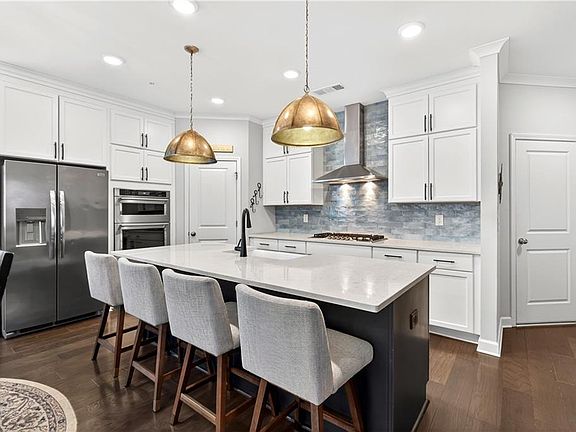 5th image of 309 N Rampart St