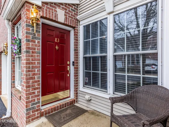 83 Ironwood Court, Middletown, NJ 07748