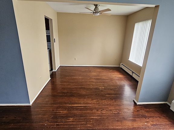 4th image of 115 Campbell St #15