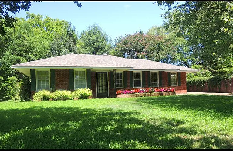 615 1st St S #HOUSE — Photo 1
