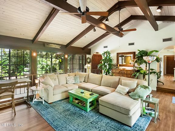 3rd image of 2828 FOREST Circle