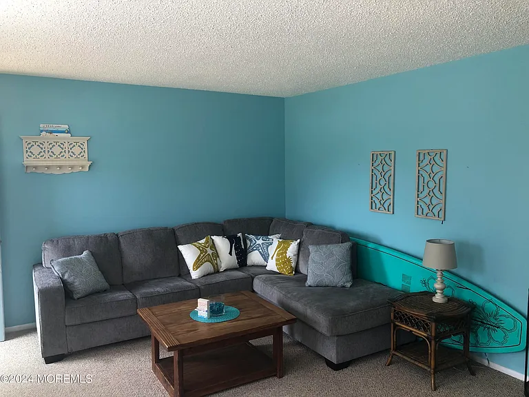 310 Maryland Ave #11A — Photo 2