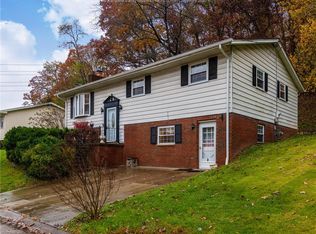 111 Fairview Dr, Nitro, WV