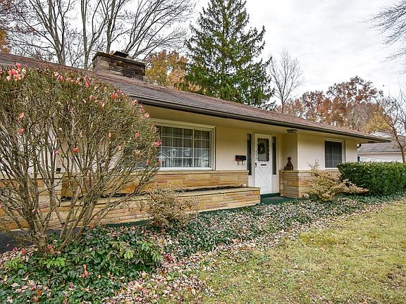 2nd image of 232 Ballard Dr