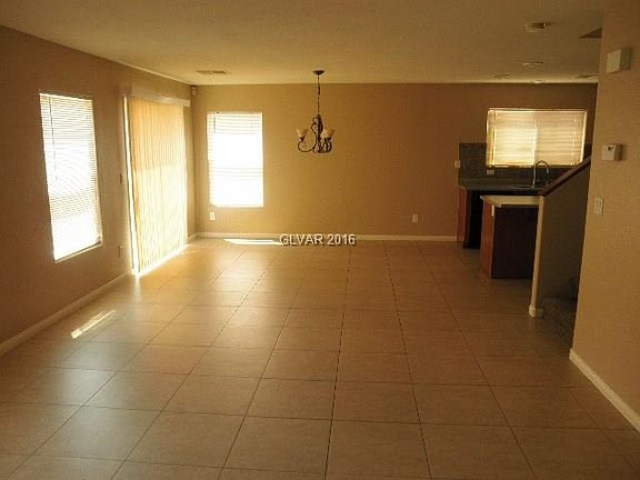 3rd image of 1239 Black Cherry St #0