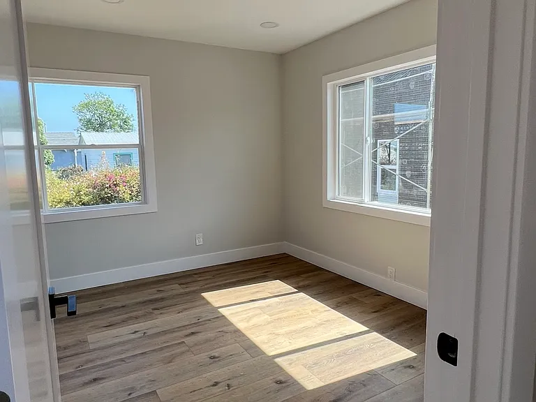 2770 Massachusetts Ave — Photo 33