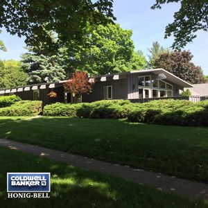 1565 Lake Shore Dr, Lake Geneva, WI, 53147