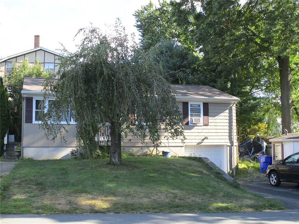 2nd image of 6 Julie Ann Ct