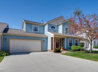 8692 Kingfisher Ln, Macedonia, OH 44056