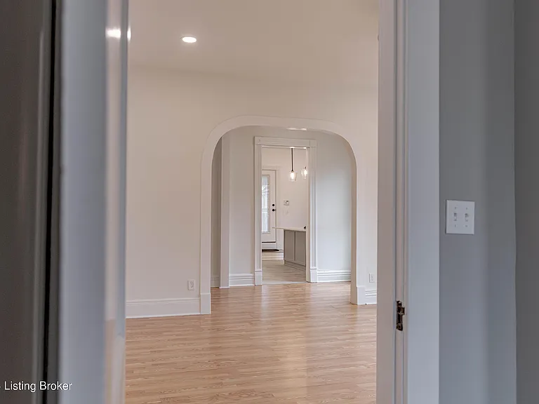 1804 Frankfort Ave #A — Photo 16