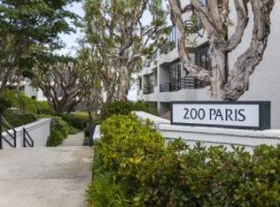 200 Paris Ln APT 102, Newport Beach, CA 92663