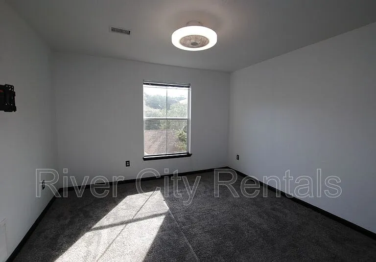 8539 Gate Pkwy W #1736 — Photo 9