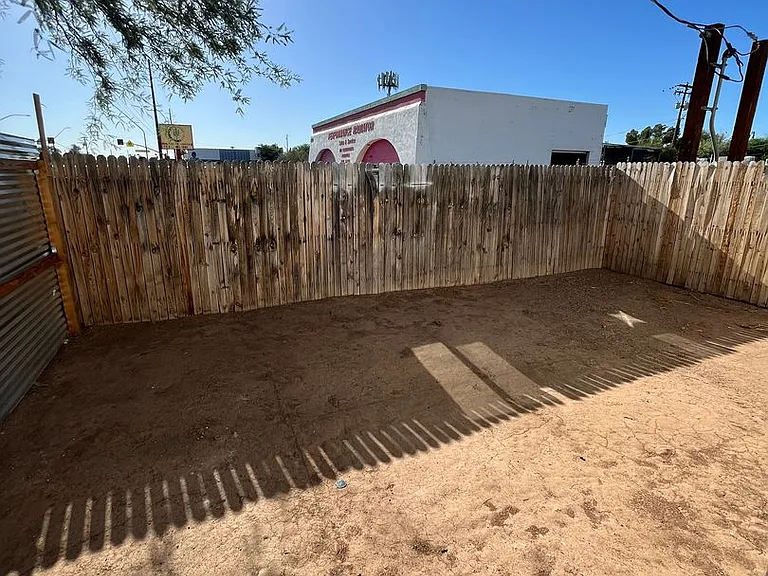 220 E Fort Lowell Rd — Photo 21