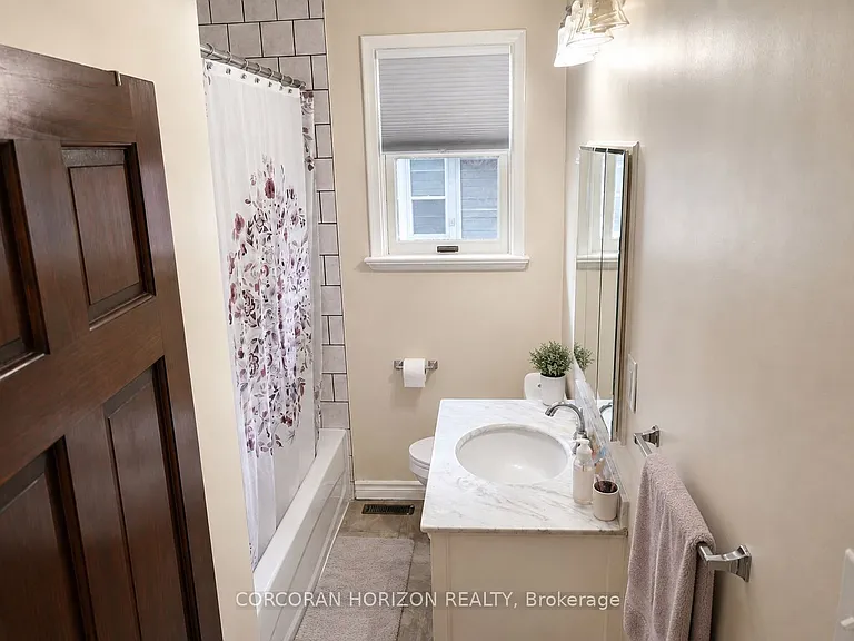 20407B Leslie St #MAIN — Photo 19