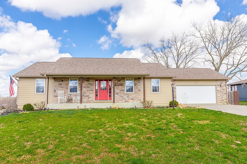 106 E Central Ave, Ozawkie, KS 66070 Zillow