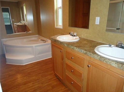 5th image of 17426 Harmony Dr