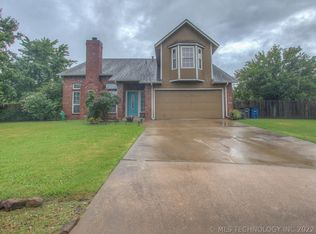 8703 E 91st Pl, Tulsa, OK 74133