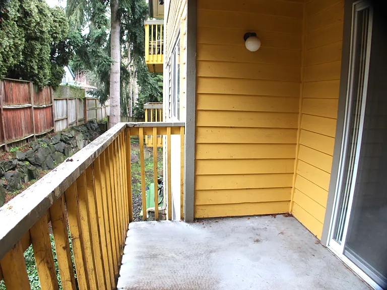 Spring Lake Apartments — Photo 7