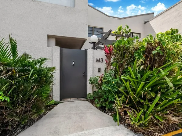 4706 SW 67th Ave APT M3, Miami, FL 33155