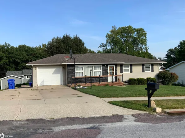 730 N 20th St, Denison, IA 51442