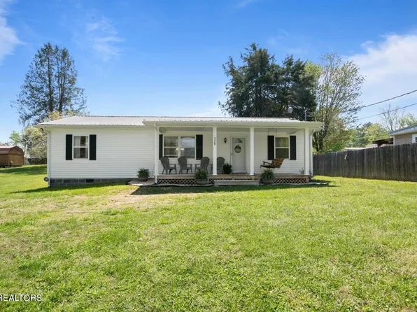176 Cherokee Trl, Jacksboro, TN 37757
