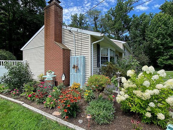 perennial flower garden