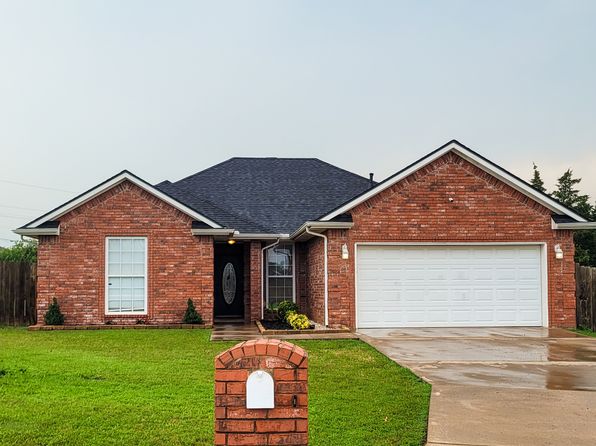 135 NE Deerfield Dr