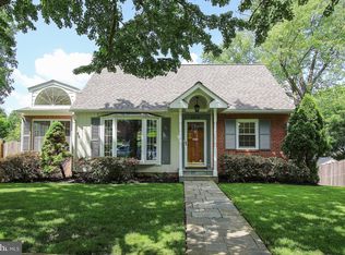 4714 Edgefield Rd, Bethesda, MD 20814