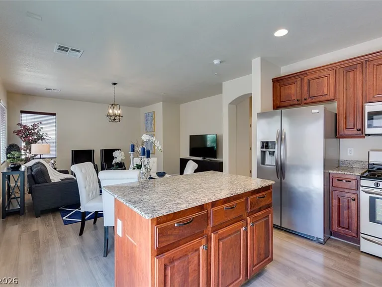 3305 Umbria Gardens Ave — Photo 13