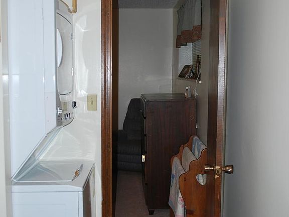 Laundry/Office