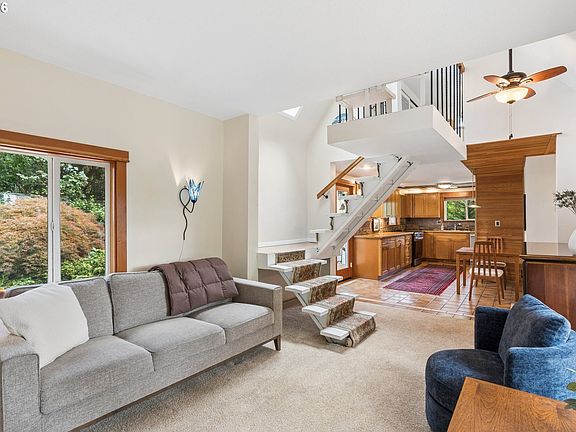 4th image of 1766 SW Greenway Cir
