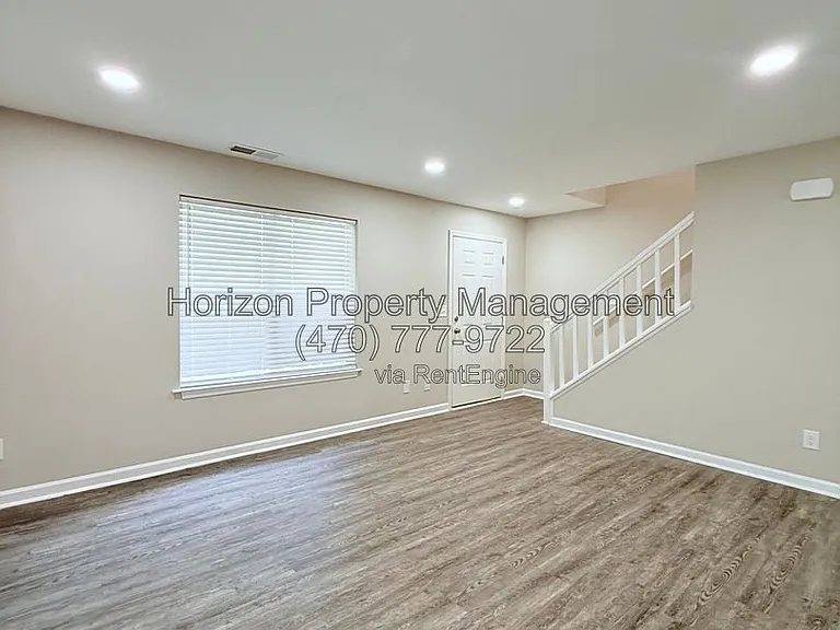 4042 Hidden Hollow Ter #B — Photo 3