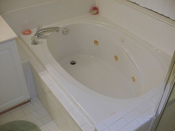 Jacuzzi Super Tub