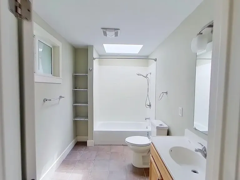 3219 S Graham St — Photo 12