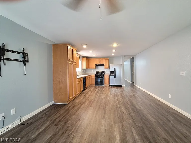 6172 Freedom Flag Ave — Photo 6