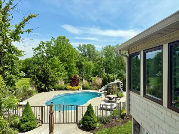 26 Bridle Lane, Chester, NY 10918