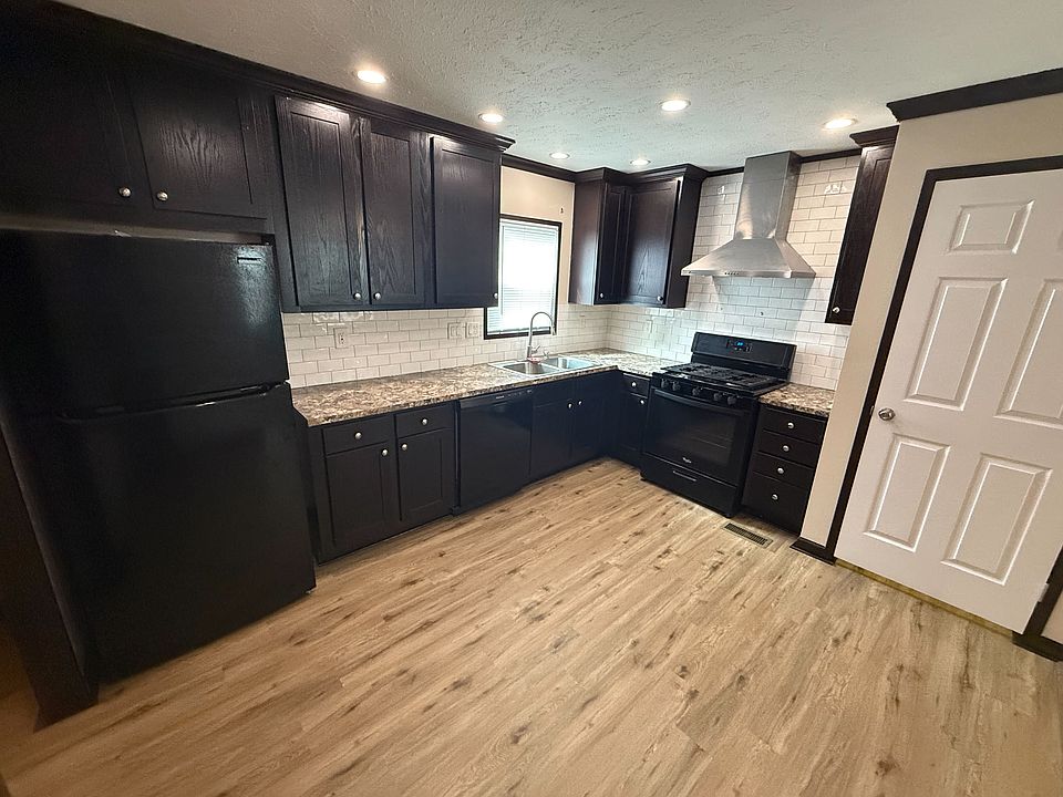 1st image of 47 Bluebird Hill Dr #414