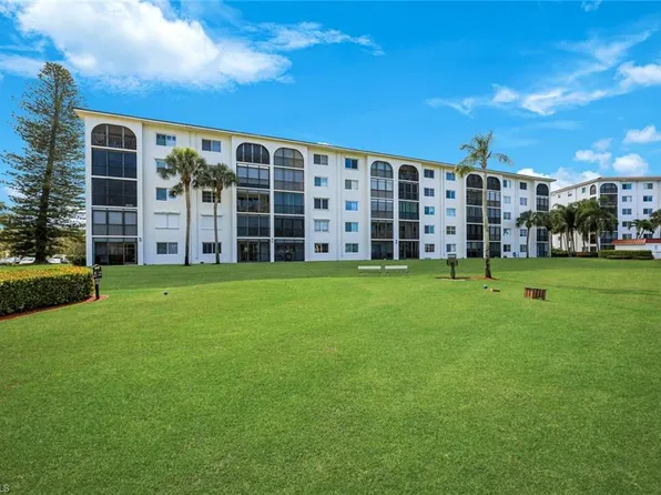 29 High Point CIR E #107, NAPLES, FL 34103