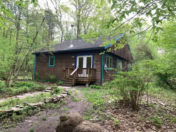 166 E Chestnut Hill Rd, Montague, MA 01351