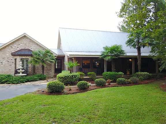 4th image of 18 Sycamore Cir