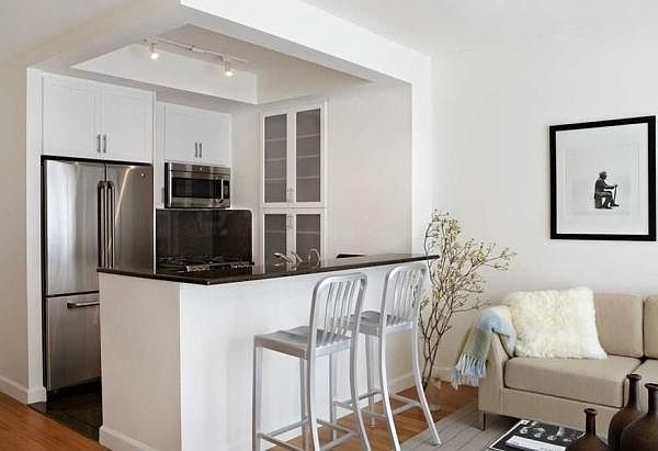 1st image of 330 W 39th St APT 6D