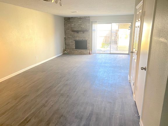 3rd image of 6620 Westwick Dr