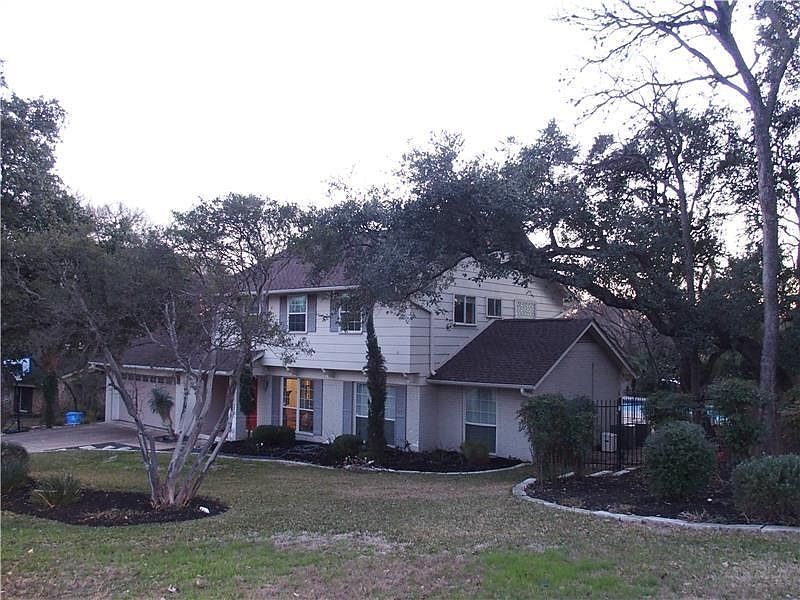 1st image of 2604 Rollingwood Dr