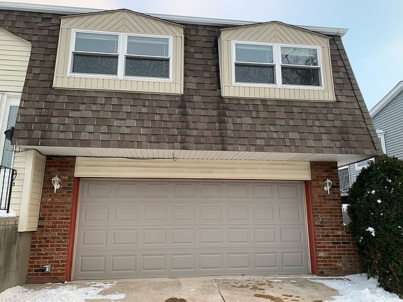 3rd image of 7715 Nottingham Dr