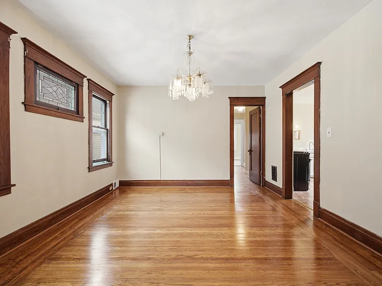 190 Brunswick Blvd #2 — Photo 7