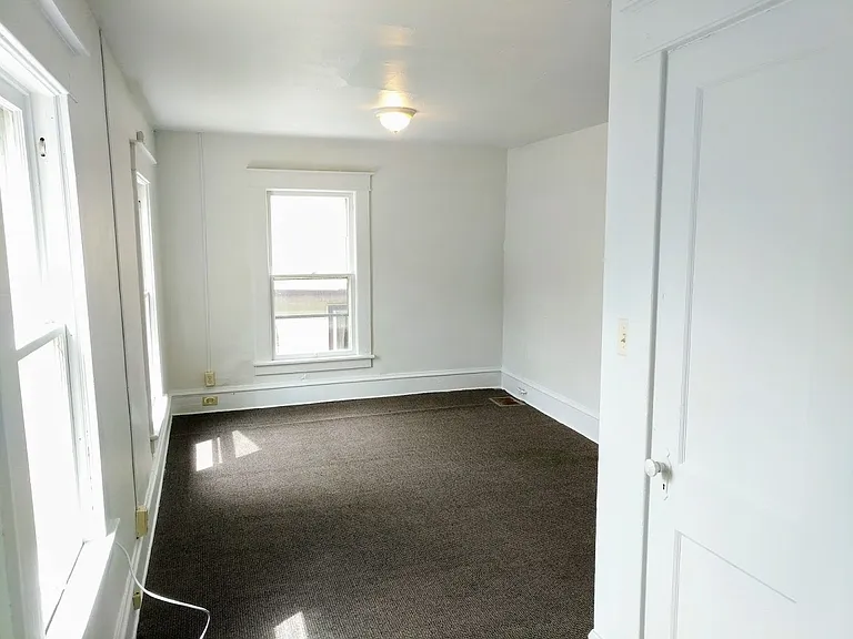 225-227 Boileau Pl #225-1/2 — Photo 6