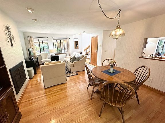 3rd image of 10 Clement Ct #62